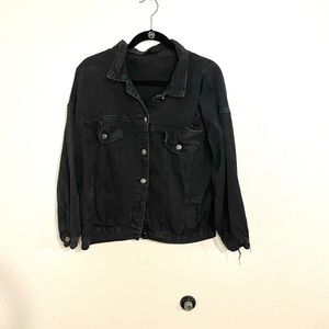 Ripped jean jacket black